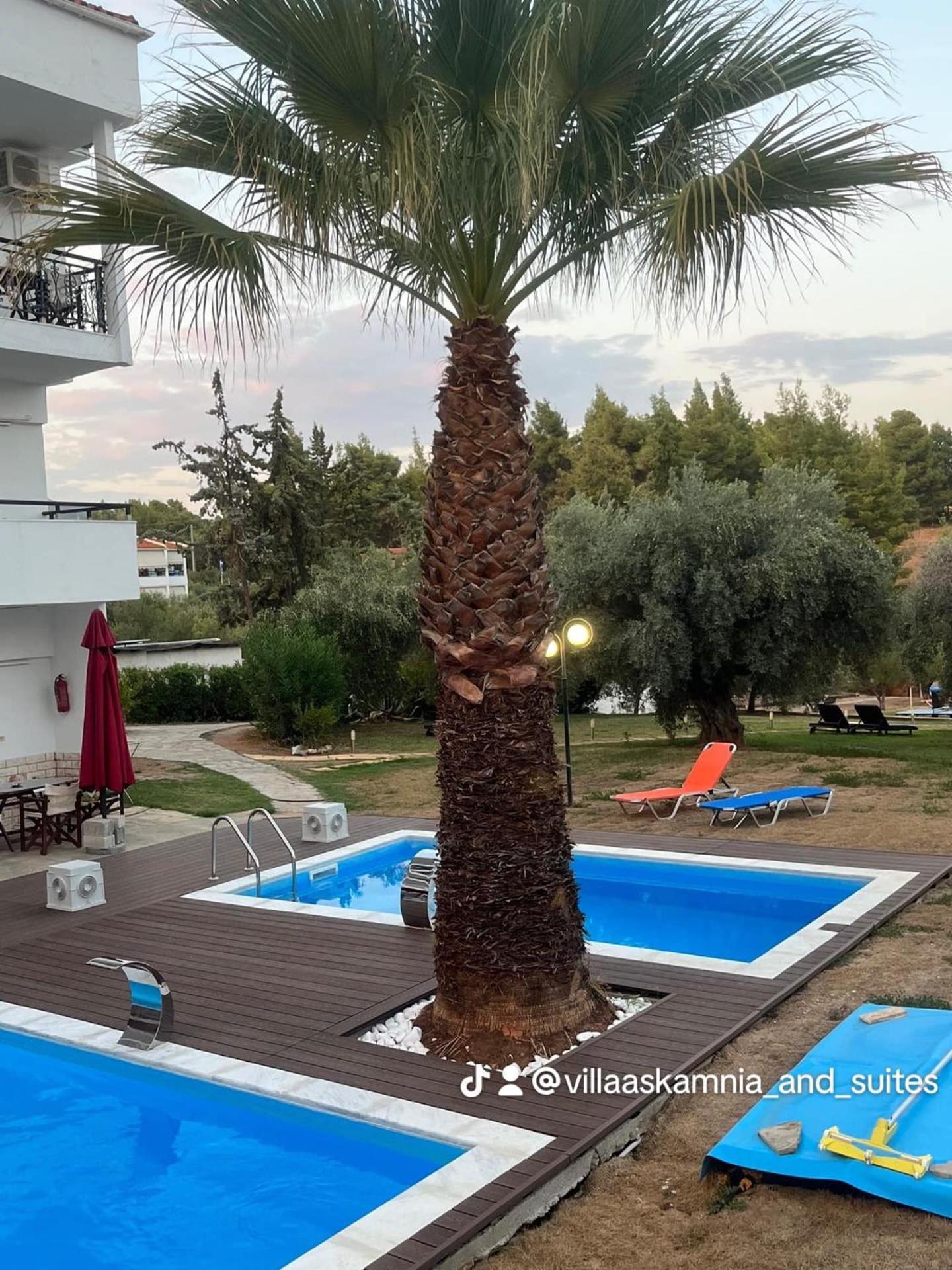 Villa Askamnia And Suites Nikiti  Exterior foto